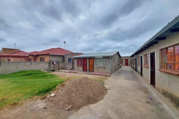 DUAL MANDATE

Grab these 19 rooms built on 462sqm plot of land offering a comfortable living space for residents. Each room is ...