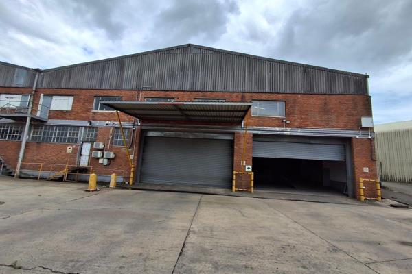 Large neat warehouse to let in Wilsonia suited to a national or larger business. This property includes two large warehouse sections ...