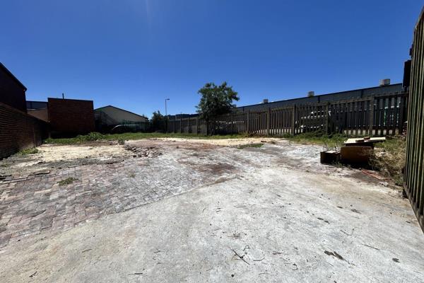 Industrial yard / stand of 495m2 available for sale at R800 000 excluding VAT. The yard ...