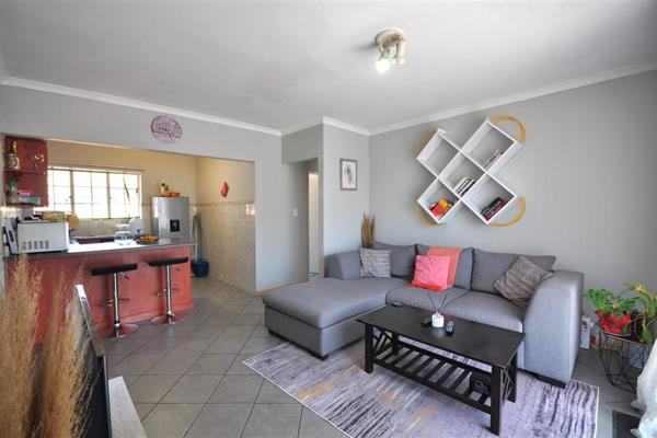 Unbelievable Value in a Prime Location – 2 Bedroom Unit with 2 Carports

This spacious ...