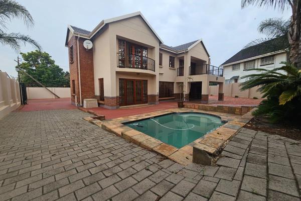 Located in the sought-after suburb of Die Hoewes, Centurion, this stunning 5-bedroom house offers the perfect blend of luxury, comfort ...