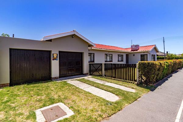 Exclusive Sole Mandate. Located near Hottentots Holland High School, this charming ...