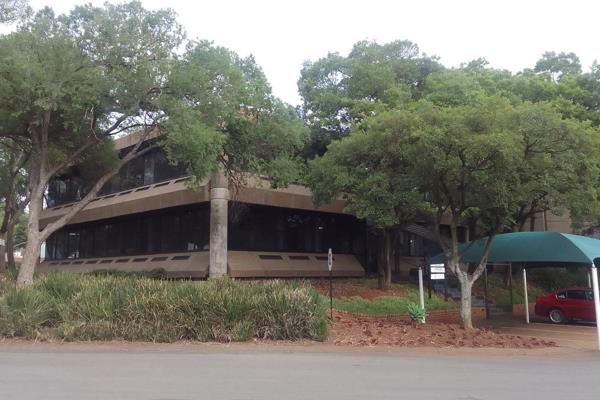 152 sqm Offices to Let in Secure Isando Business Park

Discover professional and ...