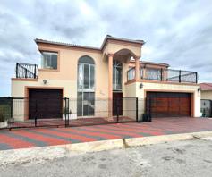 House for sale in Bluewater Bay