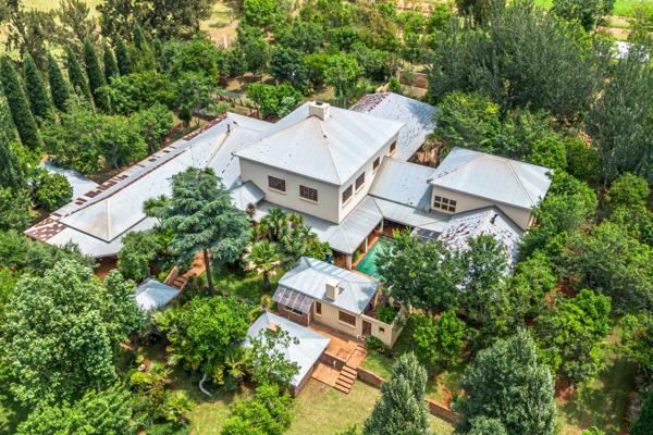 Charming Farmhouse for Sale in Bashewa – Endless Possibilities!
Discover this stunning property nestled near Pretoria East, offering ...