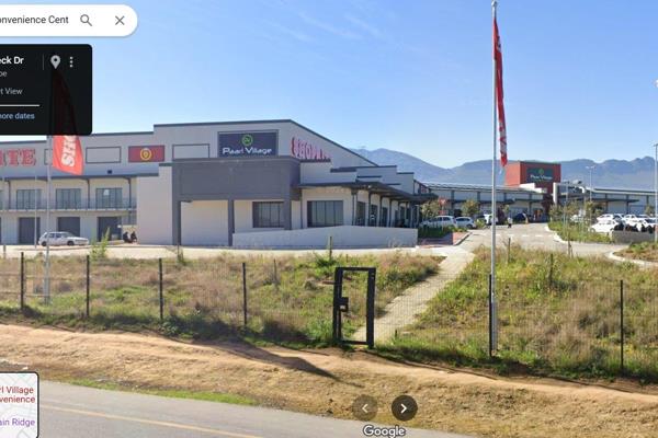 211sqm of retail space available at R260/sqm
This retail centre services the greater ...