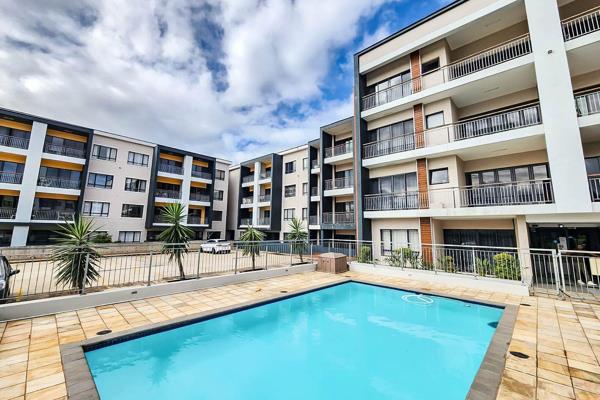 This upmarket and modern apartment is in a sought after and upmarket building, located in a prime Umhlanga address. The apartment is a ...