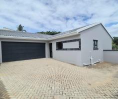 Townhouse for sale in Nahoon Valley Park