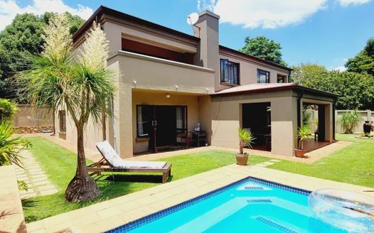 4 Bedroom House for sale in Rietondale