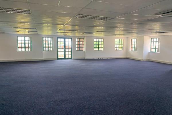 3633m2 office available at Brookside Office Park, Claremont, Cape Town. 

Brookside ...