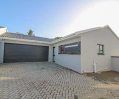 House for sale in Nahoon Valley Park