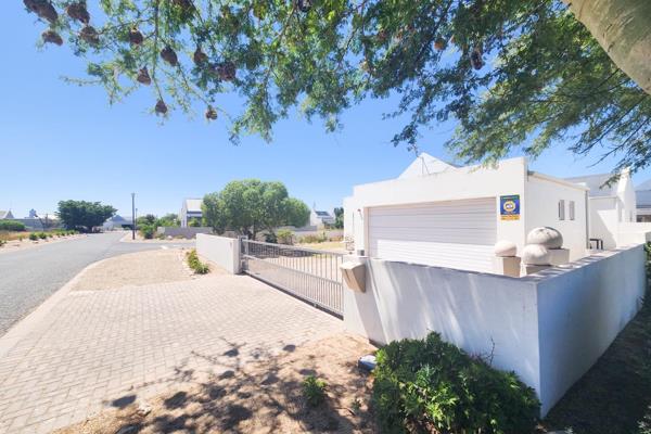 Nestled in the peaceful and desirable Laguna Sands neighborhood of Langebaan, this charming 3-bedroom home offers a cozy and inviting ...