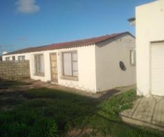 House for sale in Zwide