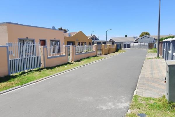 Icon proudly presents Six-Bedroom Multi-Tenanted Property for Sale in Forest Park, Eersteriver 

This versatile property offers ...