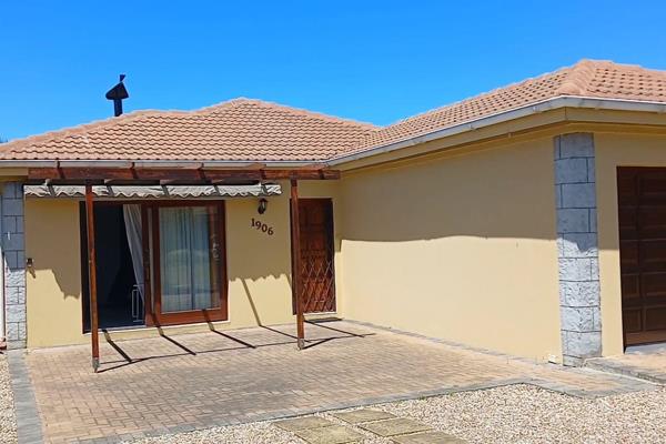 Proud Joint Mandate
Discover your dream home in the serene and well-maintained Sandbaai ...