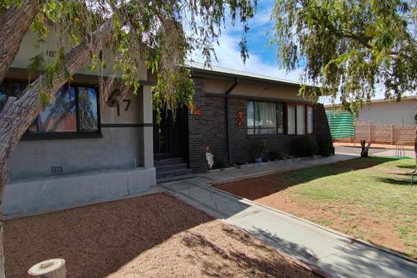 This is not just a house, it`s a haven! 

Nestled in the heart of Upington`s charming Die Rand neighborhood, this 4-bedroom ...