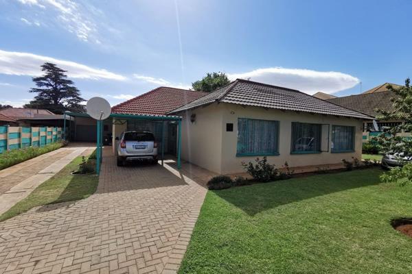 This property is located in Stilfontein Ext 2 and is close to the Stilfontein Secondary School, shops and other amenities. Perfect ...