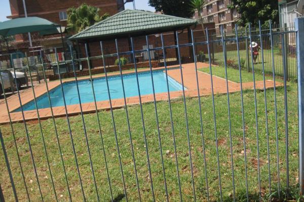 A lovely  TWO &amp; HALF Bedroom Apartment GROUND FLOOR with Communal Pool and Kids Play ...