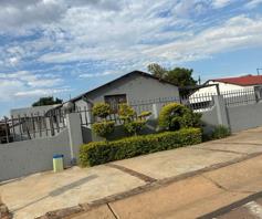 House for sale in Esangweni