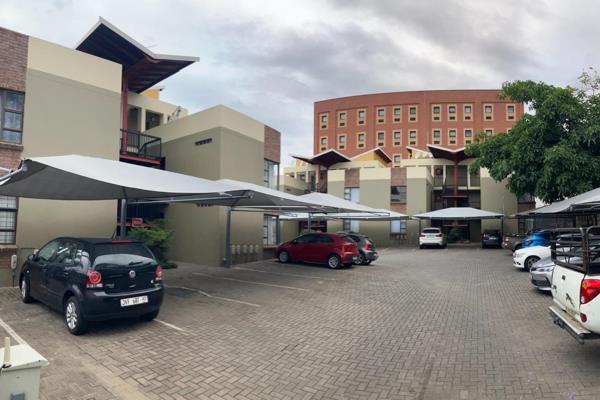 1bed, 1bathroom neat unit in Jones Place available 1/1/2025. Kitchen, lounge and bathroom with shower. Centrally situated. Water and ...