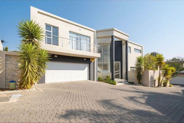 Exceptional value in Bryanston - don’t miss this opportunity! Exclusive New Release - Exquisite Bryanston Masterpiece
Magnificent 5 ...