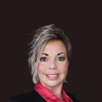 Agent profile for Roxanne Bischof