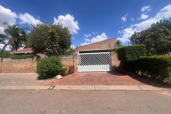 House To Let Available 
1 January 2025
Exclusive Mandate

This house is ideal for a family that loves to entertain.

The house consists ...