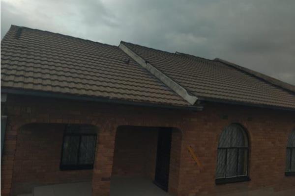 Tucked in a friendly and safe neighbourhood in Tembisa is this six bedroomed investment property with three big outside rooms and ...