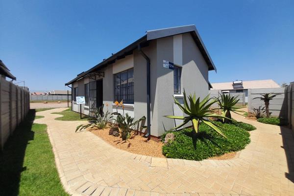 Two-Bedroom House for Sale in Sky City – R50,000 Discount!

Take advantage of an ...