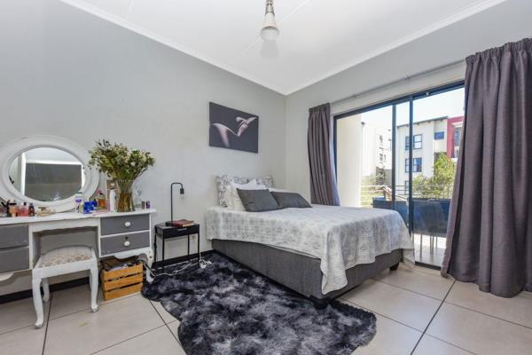 Open to discuss offers from R995 000.

Spacious apartment situated on the first floor and offers 2 bedrooms and 2 bathrooms. The living ...