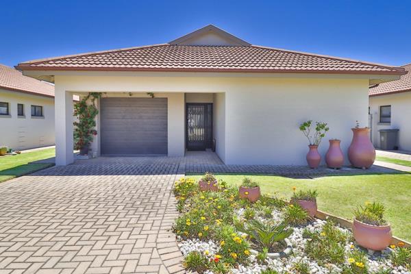 55 or a little bit older and want to move to our beautiful Mosselbay, this is a perfect ...