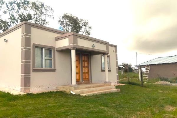 The property is 6 kilometres away from the Mthatha CBD, 15 minutes drive from the property to the Mthatha CBD making it ideal for a ...