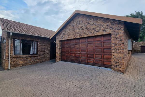 This full-title townhouse in the sought-after Gholfsig area is now for sale. 
Designed with a spacious and modern open-plan layout ...