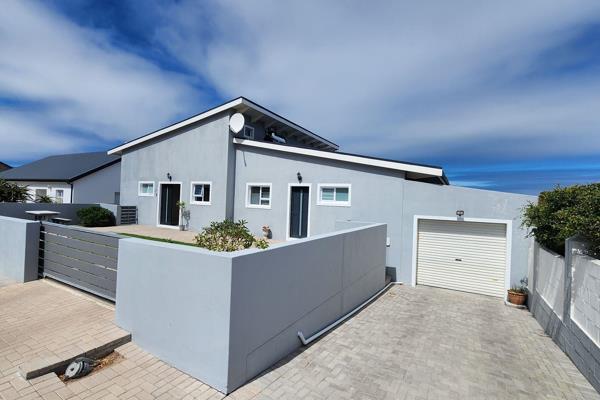 Discover this thoughtfully designed property in Yzerfontein, ideally suited for ...