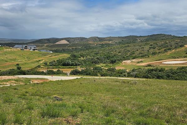 Introducing an exceptional opportunity to own a remarkable piece of land in a secure and tranquil estate just 4km from Hartenbos. This ...