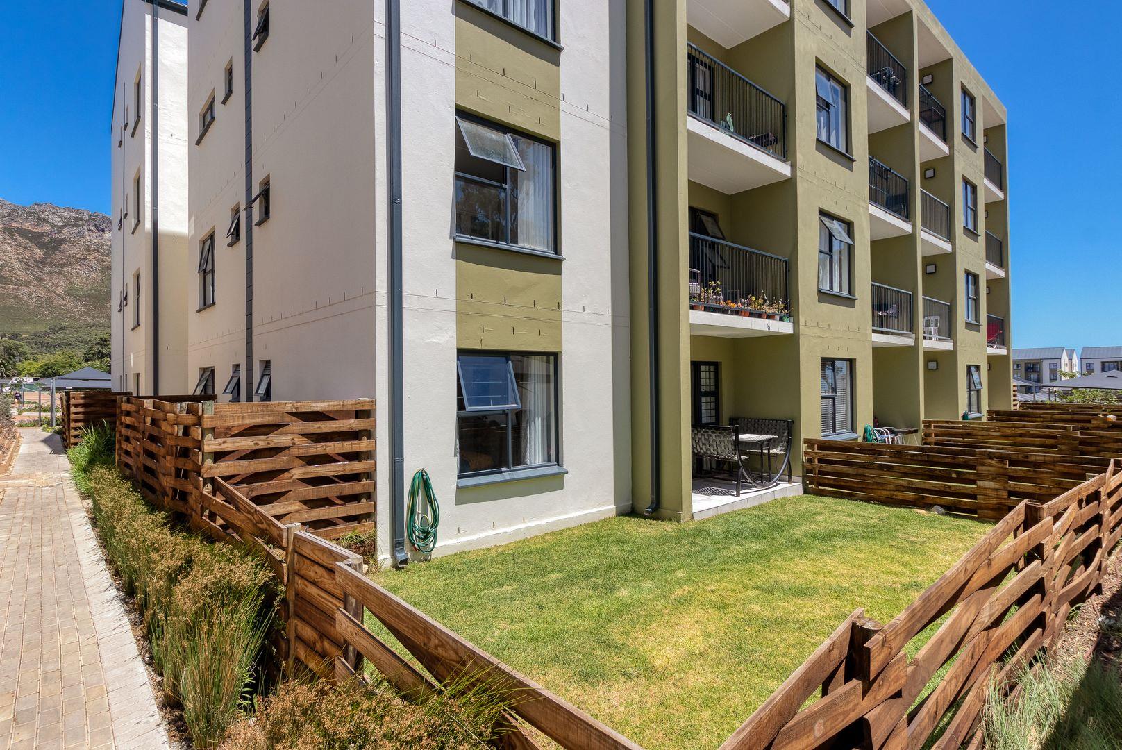 apartments-flats-for-sale-in-gordons-bay-gordons-bay-property