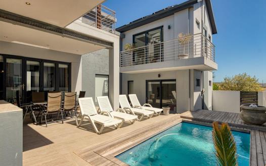 4 Bedroom House for sale in Sitari Country Estate