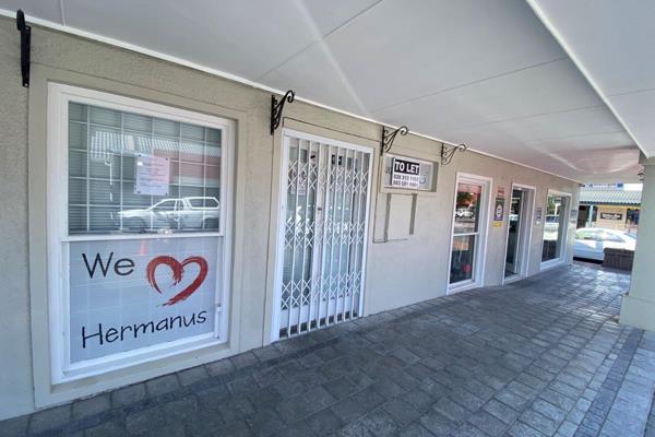 Shop space to rent situated in town central.
Consisting of large open space with ...