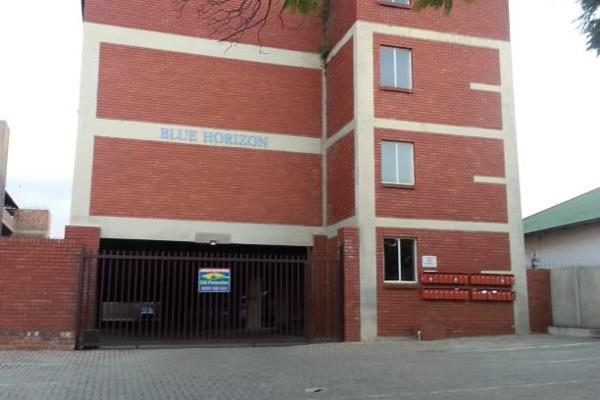 BLUE HORIZON - PRETORIA WEST
This beautiful one-bedroom flat is located in the bustling Pretoria West area of South Africa, known for ...