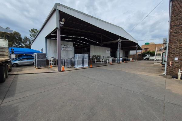 This very neat 1960m2 freestanding factory is available To Let in the Morehill Benoni area. The factory offers excellent height to the ...