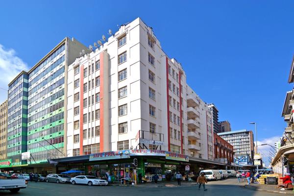 Safe and secure 2bedroom apartments situated in the heart of JHB CBD for R2850p/m ...