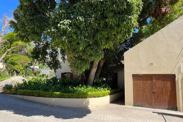 Welcome to this stunning, farmhouse-style property located in the serene community of Zwaanswyk, Constantia. This two-bedroom home ...