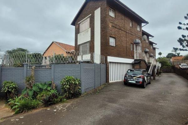 This Townhouse in Musgrave is safe and secure to rent. 
includes two spacious bedrooms and two and a half bathrooms. 
The kitchen has ...