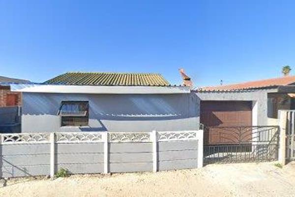 Situated in the heart of Eersteriver, this property offers the perfect blend of convenience and practicality, with schools, shopping ...