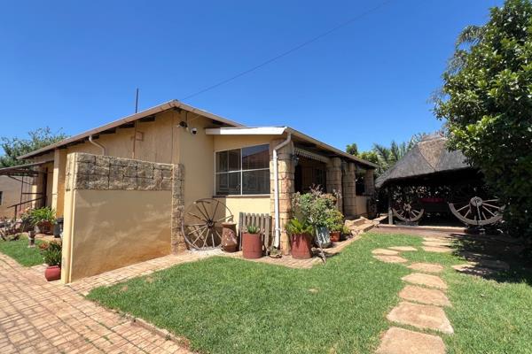 For sale in Krugersdorp West: a charming 3-bedroom, 2-bathroom home perfect for family ...