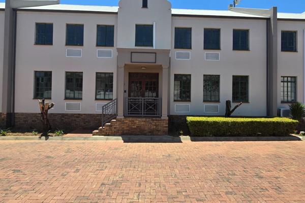 437m&#178; Refurbished Industrial Warehouse with Offices in Randjespark, Midrand ...