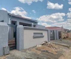 House for sale in Naturena