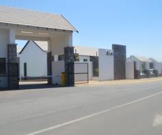 Apartment / Flat for sale in Glen Marais