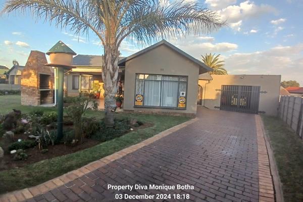 Spacious Family Home for Sale in Van Dyk Park, Boksburg

This inviting family home is nestled in the heart of Van Dyk Park, offering ...