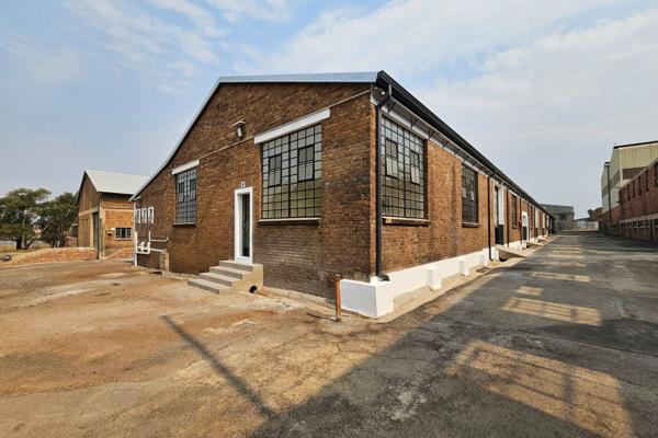 Discover this immaculate 480m2 warehouse, available immediately in a secure industrial ...